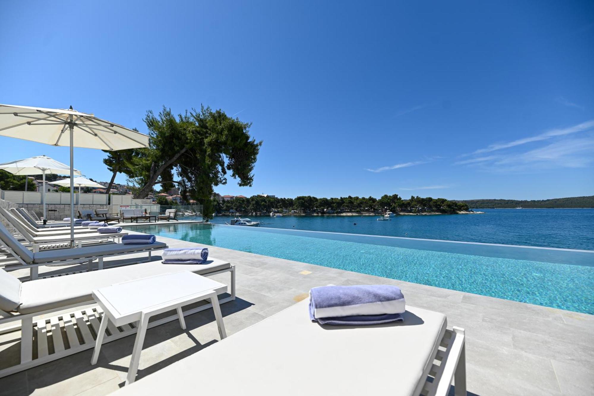 Livingstone Beach House Trogir Exterior foto
