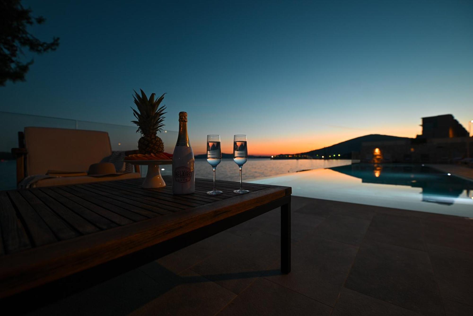 Livingstone Beach House Trogir Exterior foto